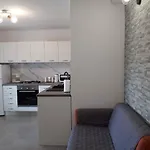In With Two-bedrooms 2