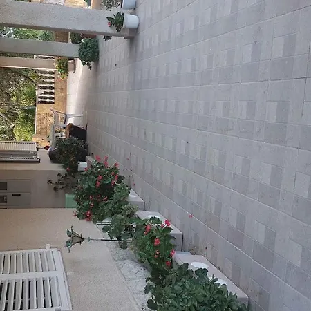 Apartmán In With Two-bedrooms 2 Lopar