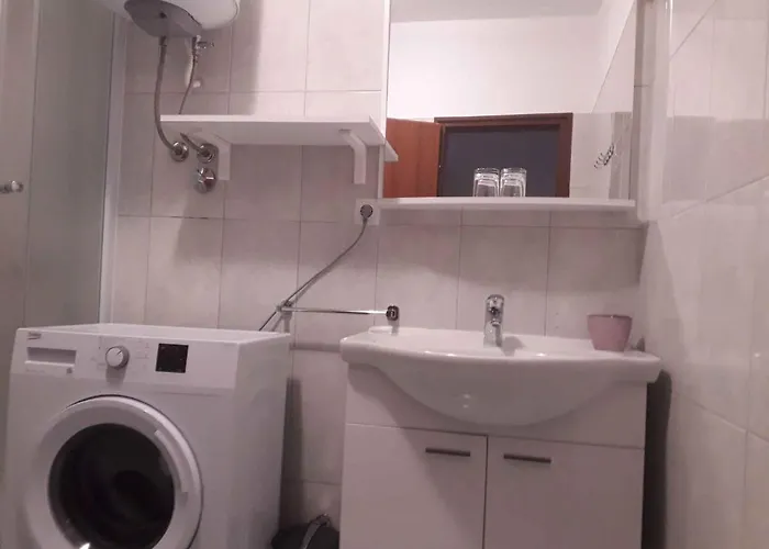 In With Two-bedrooms 2 公寓 *