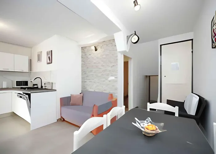 In With Two-bedrooms 2 * 洛帕