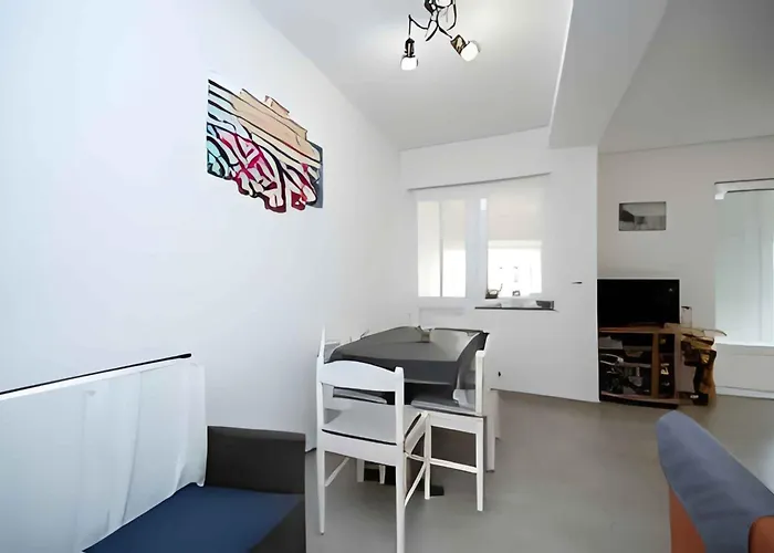 In With Two-bedrooms 2 * 洛帕